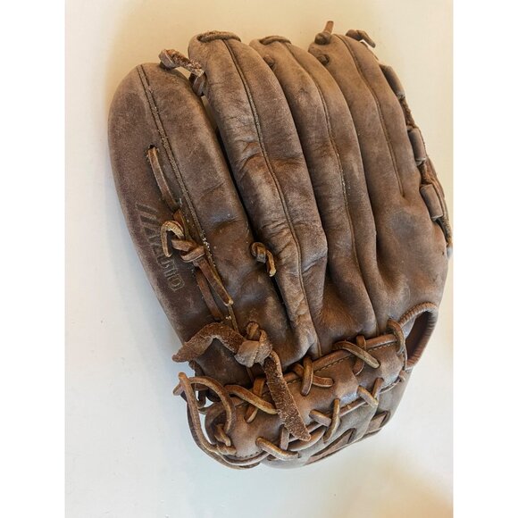 Mizuno Max Flex Professional Model Baseball Glove: RHT 12/13” - Picture 2 of 10